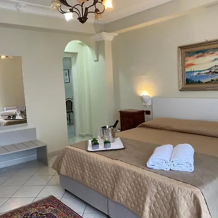 Scala Dei Turchi Palace Fuer 4 Personen In Apartment Realmonte